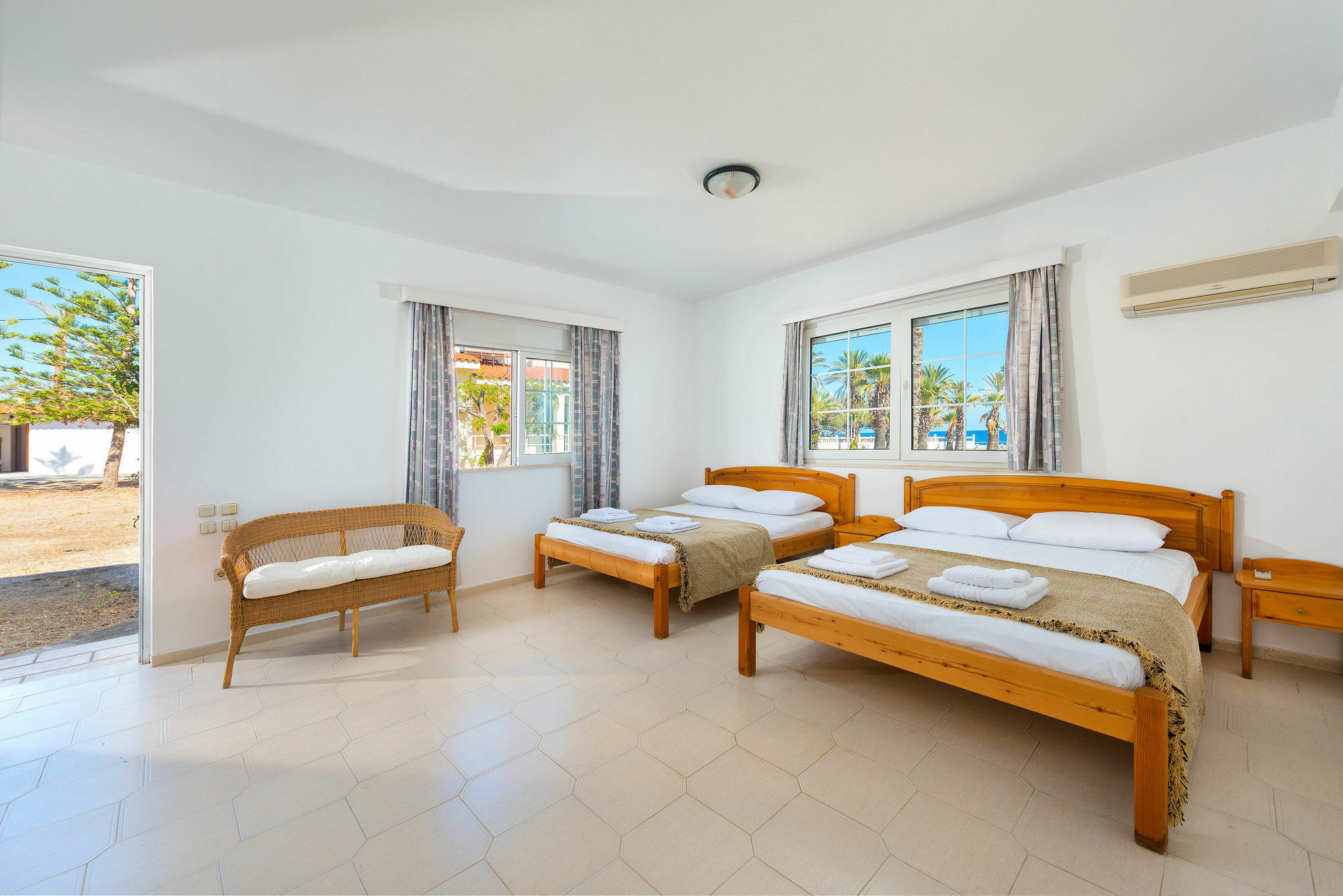Villa Maria Beachfront Residence Kiotari Luaran gambar
